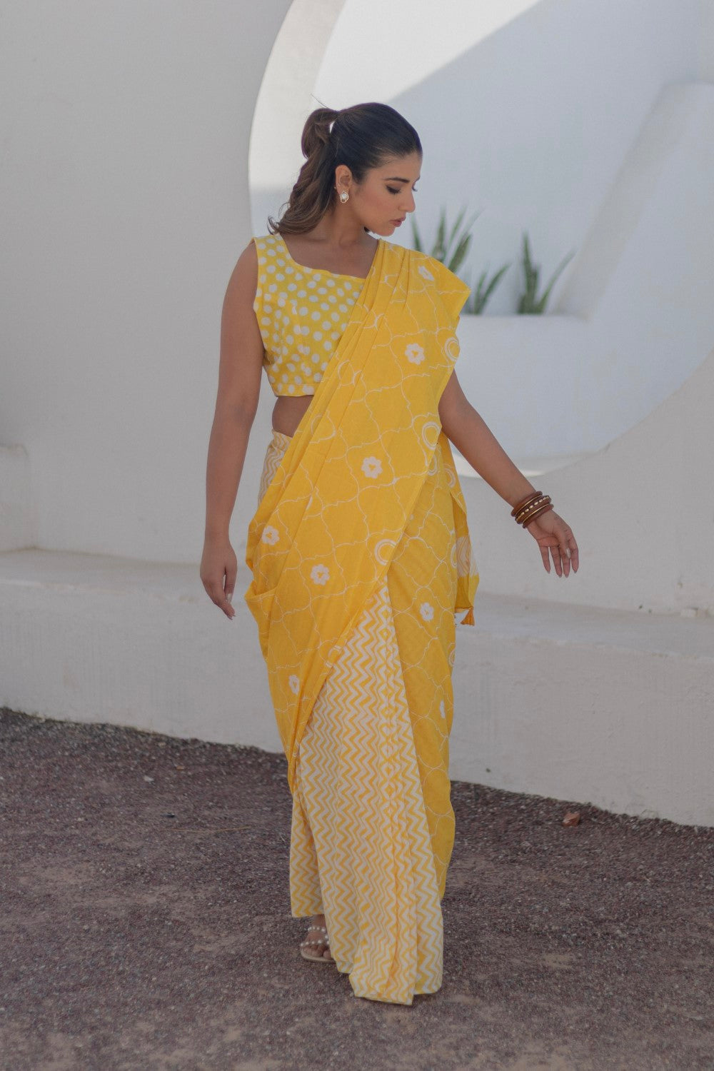 Sunshine Medallions - Hand Block Mul Cotton Saree - SootiSyahi