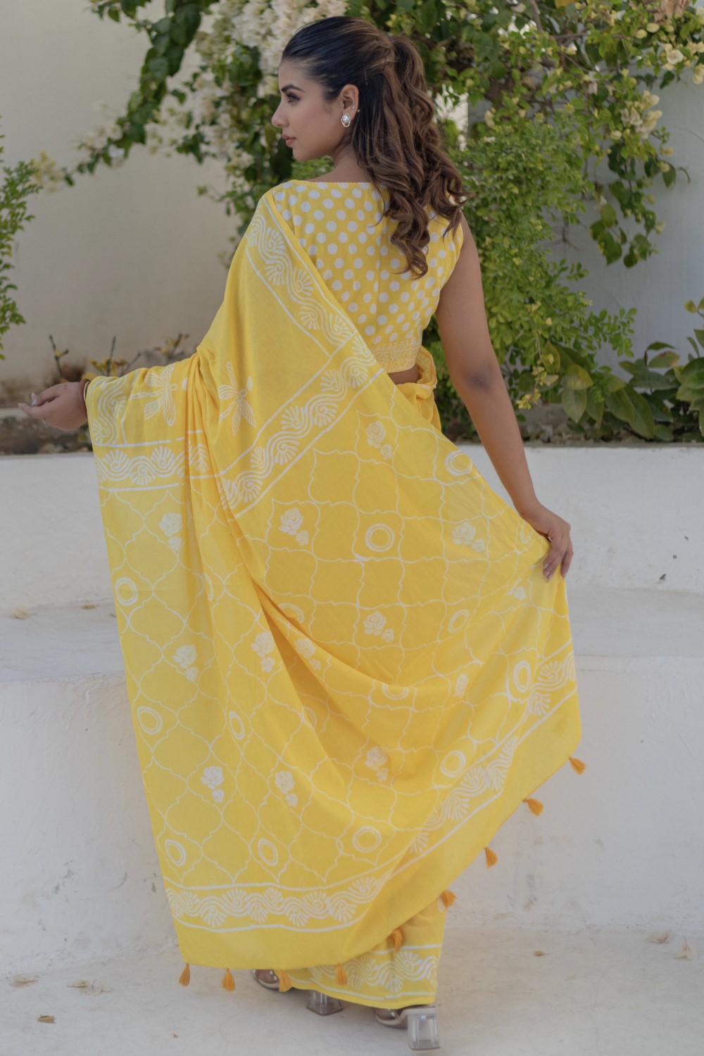 Golden Circles - Hand Block Mul Cotton Saree - SootiSyahi