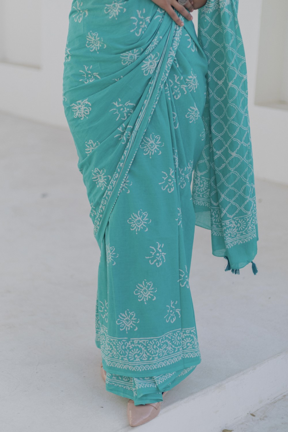 Aqua Florals - Hand Block Mul Cotton Saree - SootiSyahi