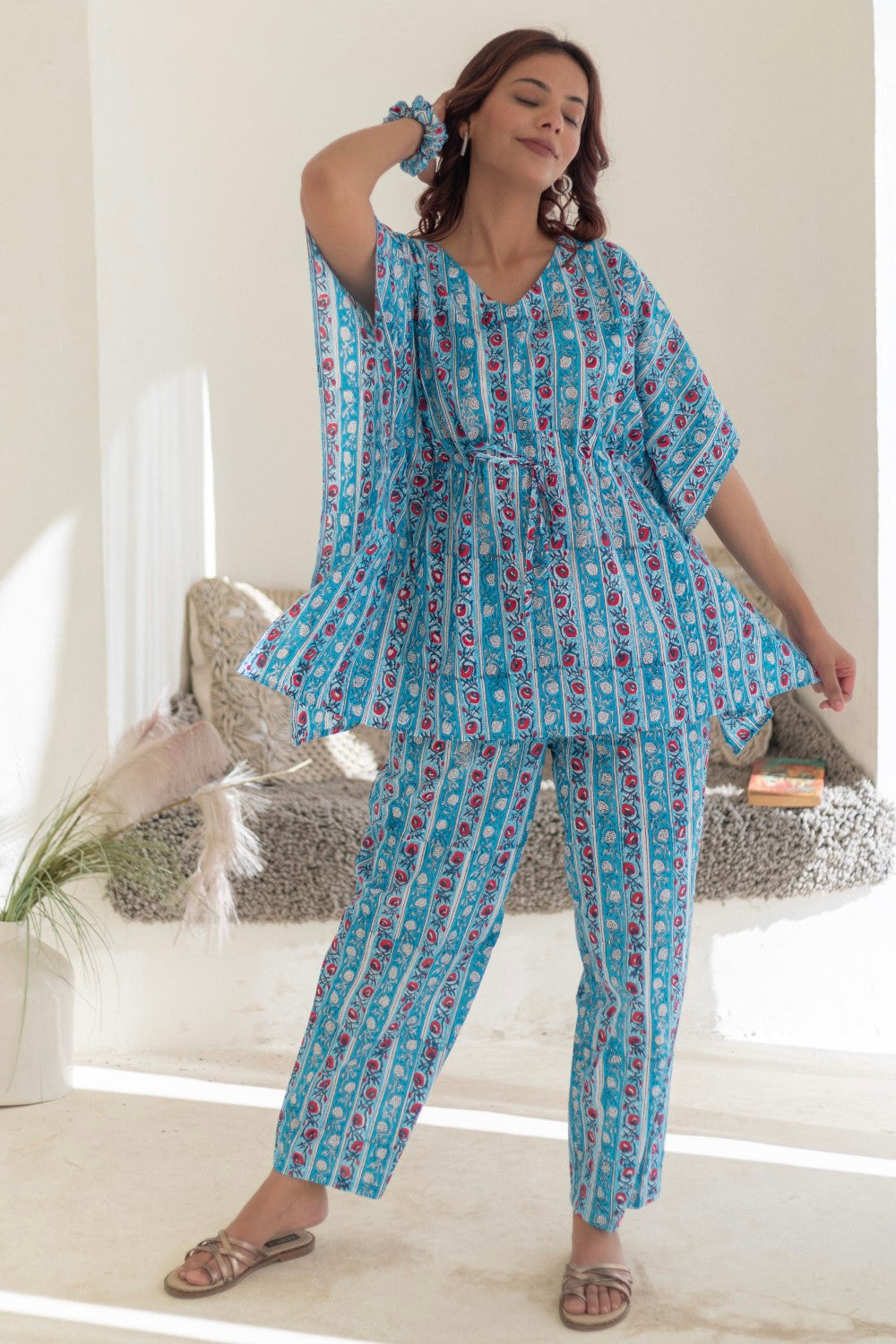 Sootisyahi 'Azure Stripes' Hand Block Printed Kaftan Set