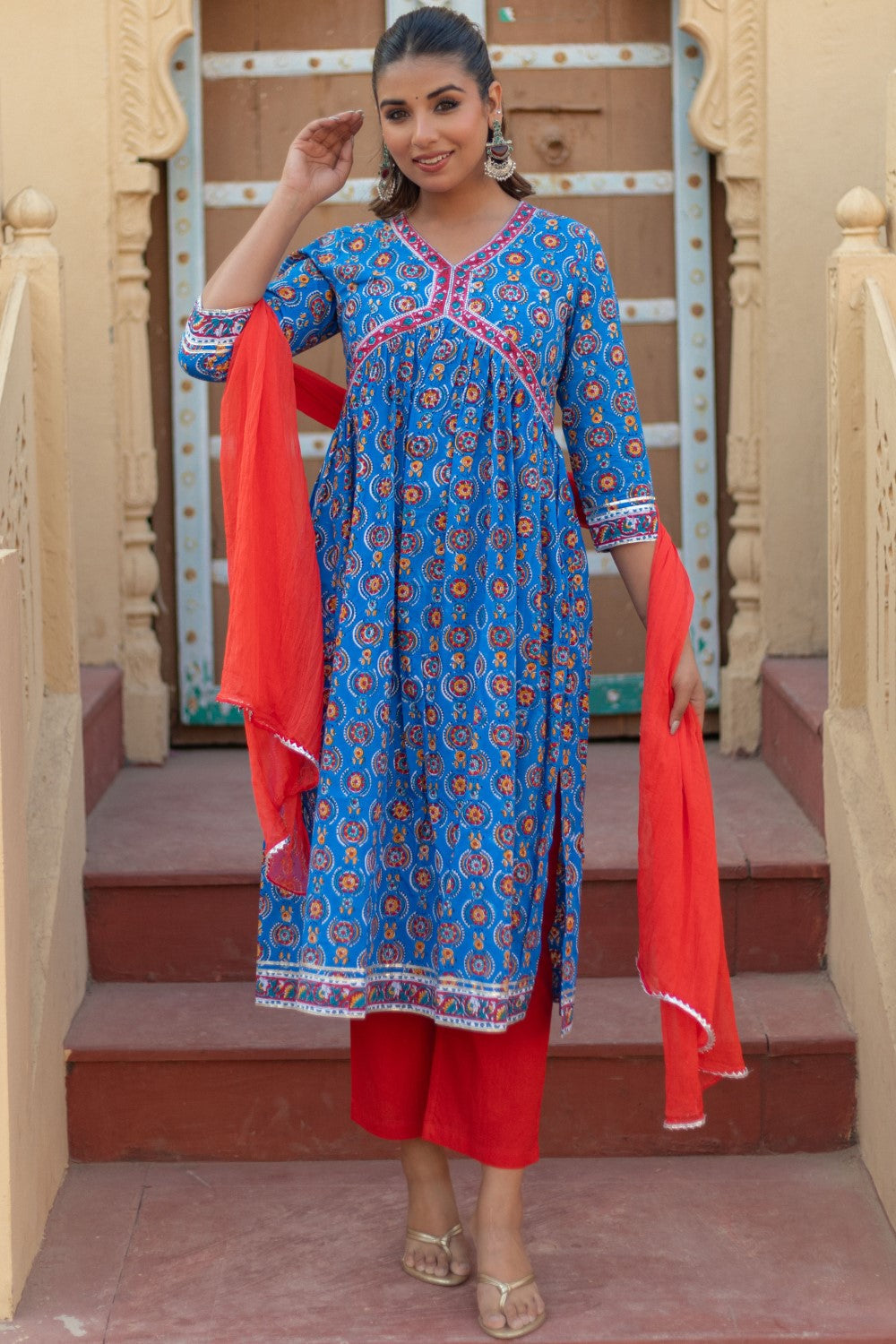 SootiSyahi-“Azure Medallions” Hand Block Printed Cotton Suit Set