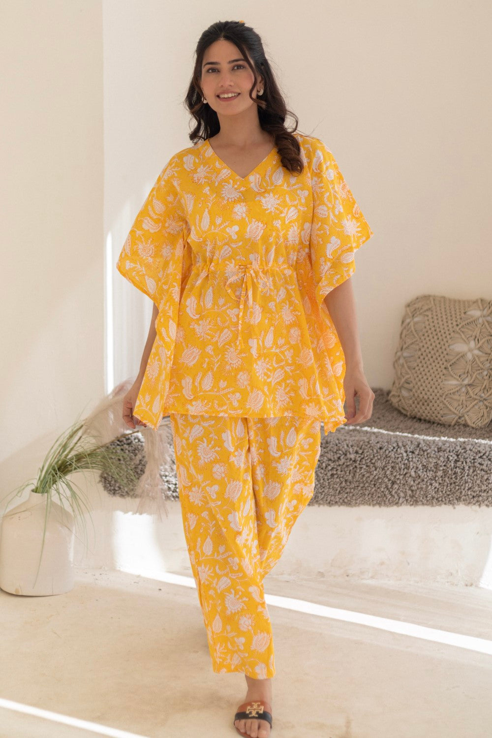 Sootisyahi 'Golden Petals' Cotton Kaftan Set