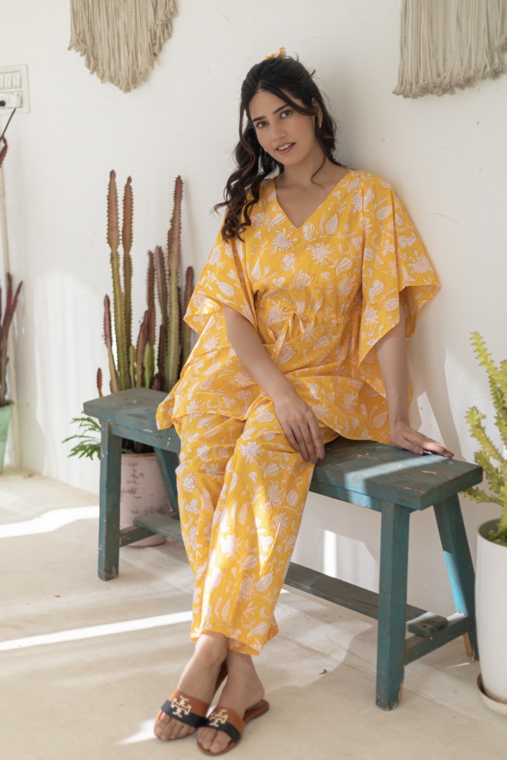 Sootisyahi 'Golden Petals' Cotton Kaftan Set