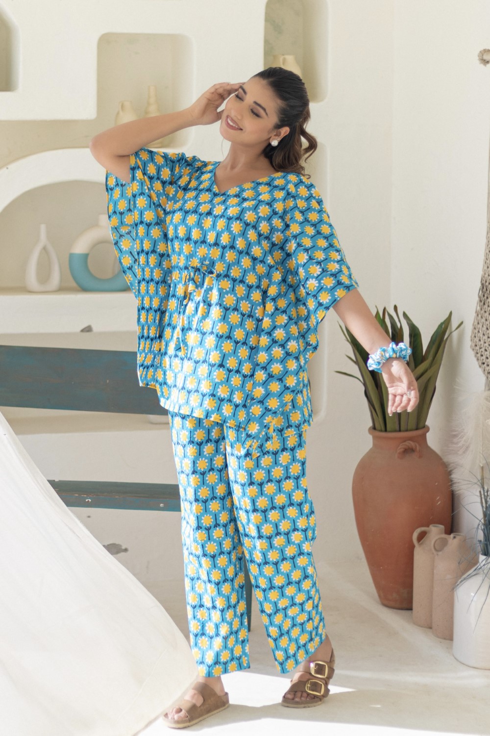 Sootisyahi 'Azure Medallions' Cotton Kaftan Set
