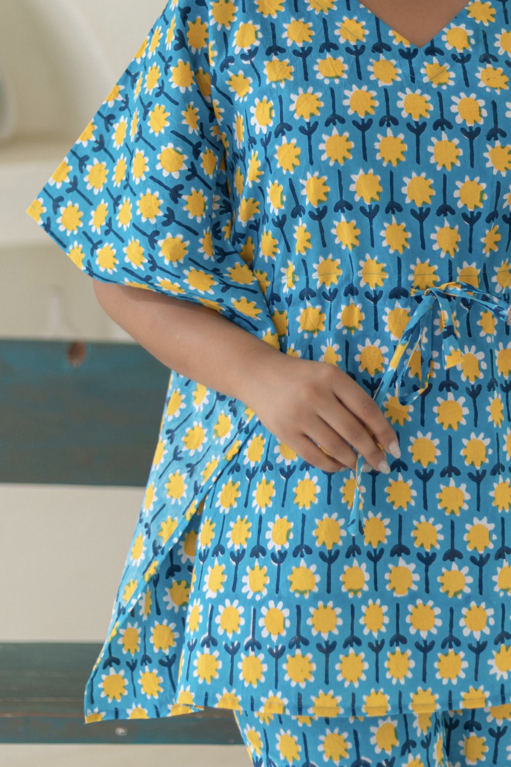 Sootisyahi 'Azure Medallions' Cotton Kaftan Set