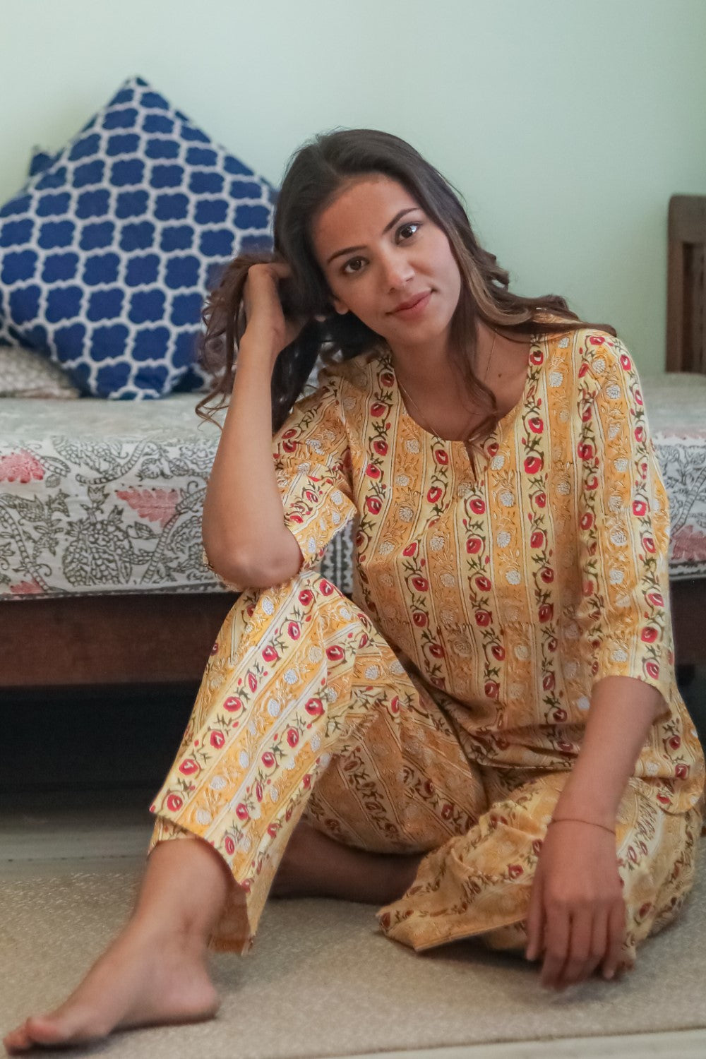 Sootisyahi 'Daisy Bliss' Handblock Printed Pure Cotton Night Suit