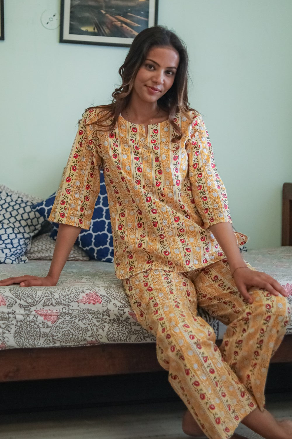 Sootisyahi 'Daisy Bliss' Handblock Printed Pure Cotton Night Suit
