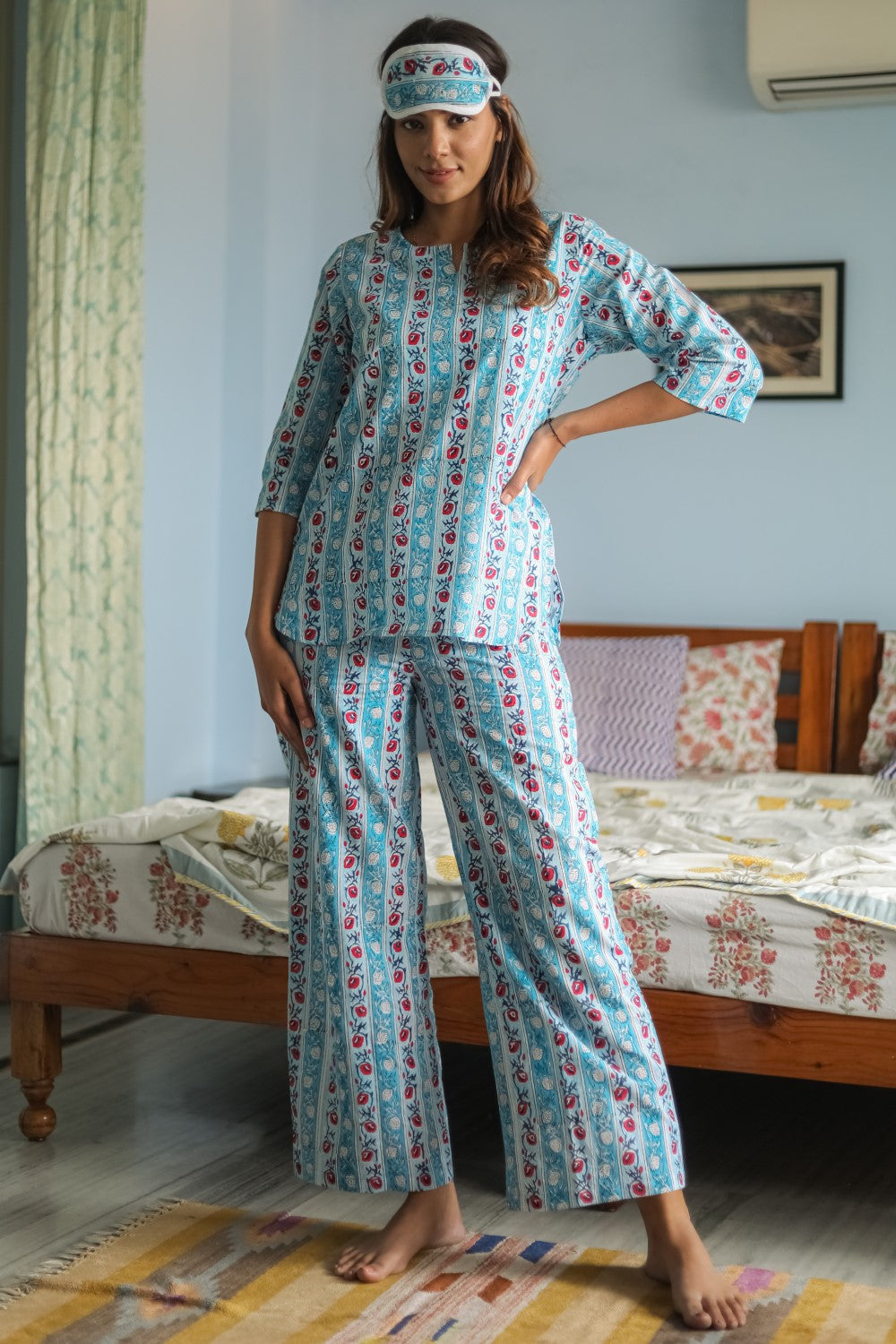 Sootisyahi 'Daisy Day' Handblock Printed Pure Cotton Night Suit