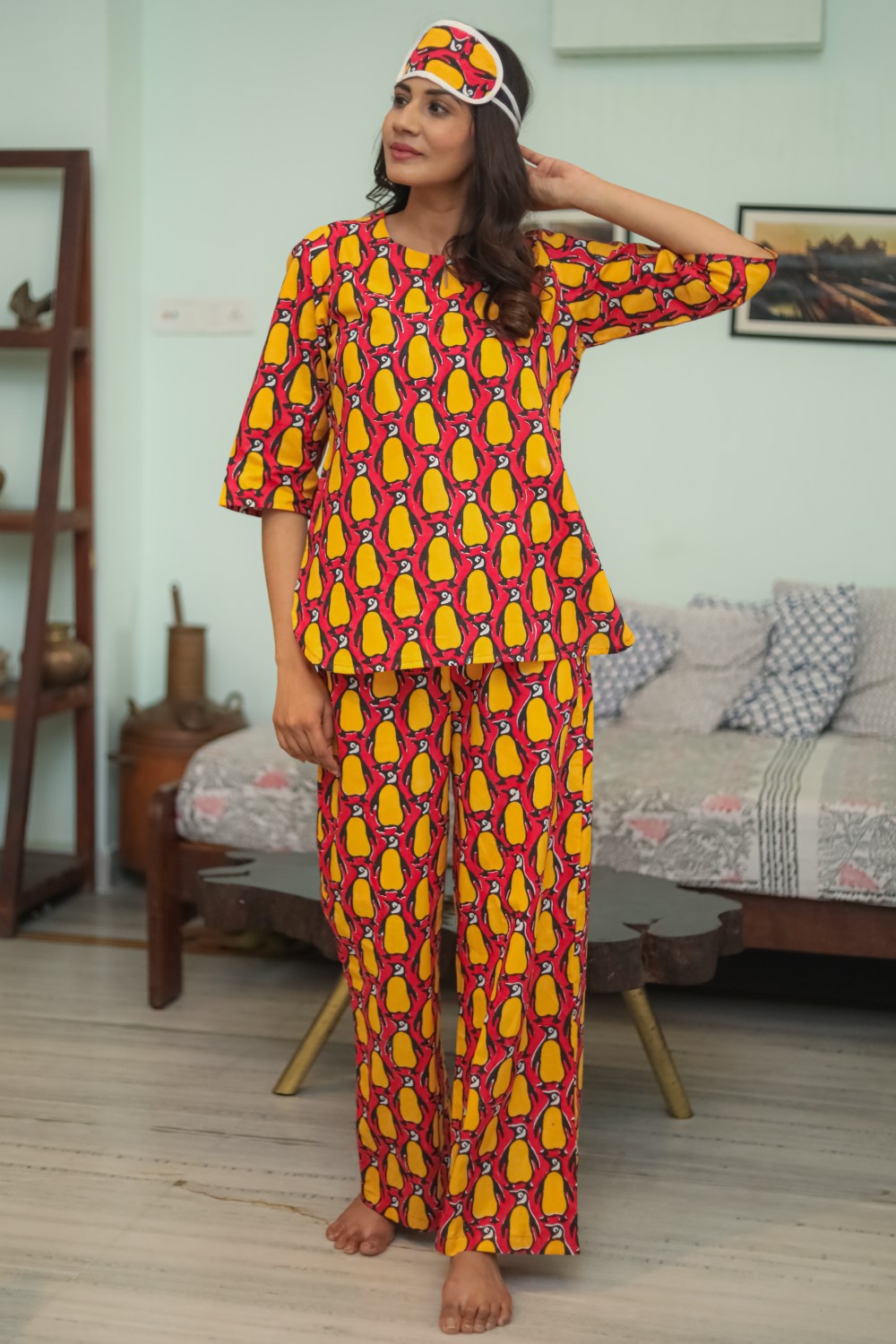 Sootisyahi 'Penguin Fiesta' Handblock Printed Pure Cotton Night Suit
