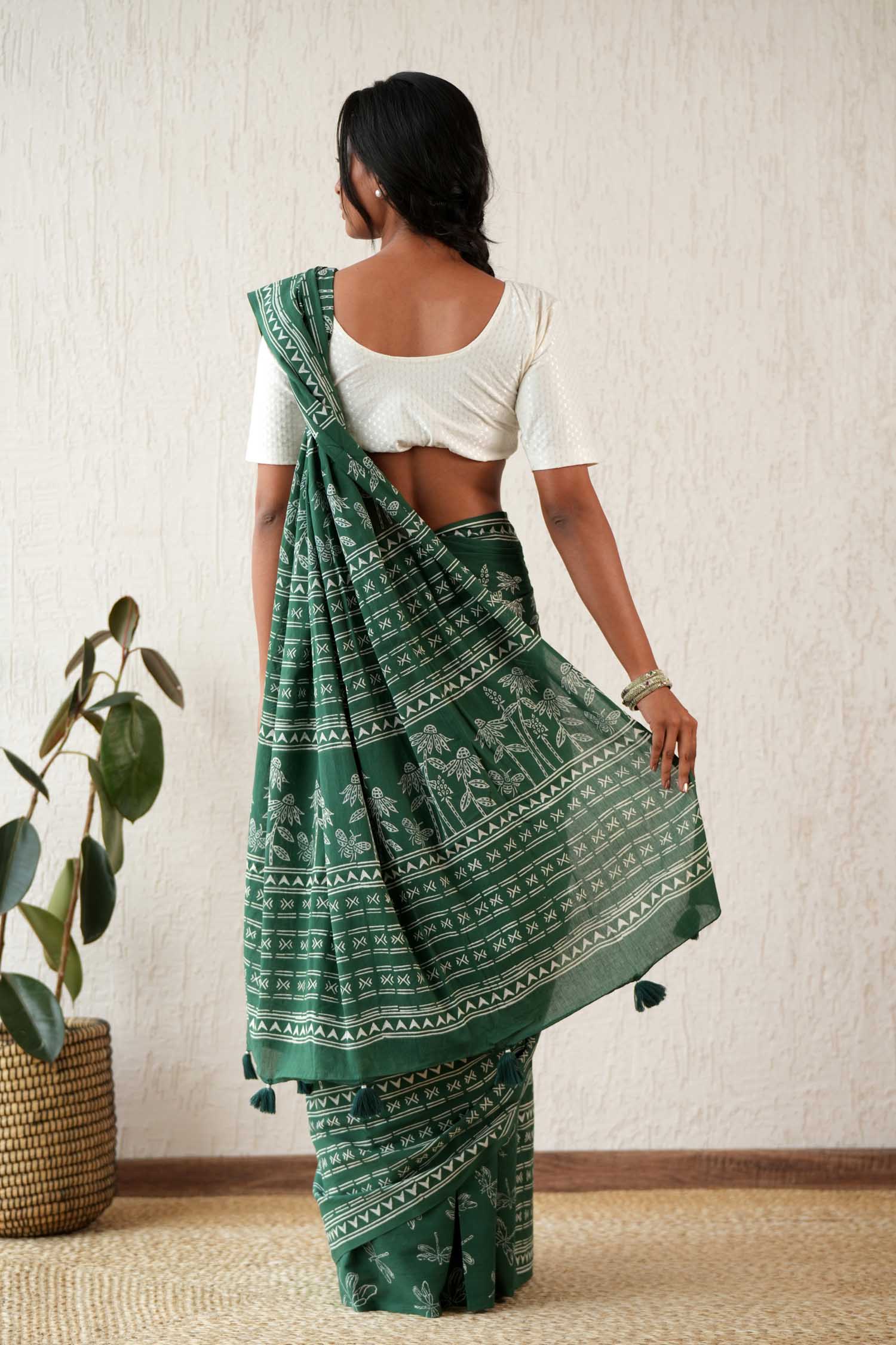 Celestial Drift - Hand Block Mul Cotton Saree - SootiSyahi