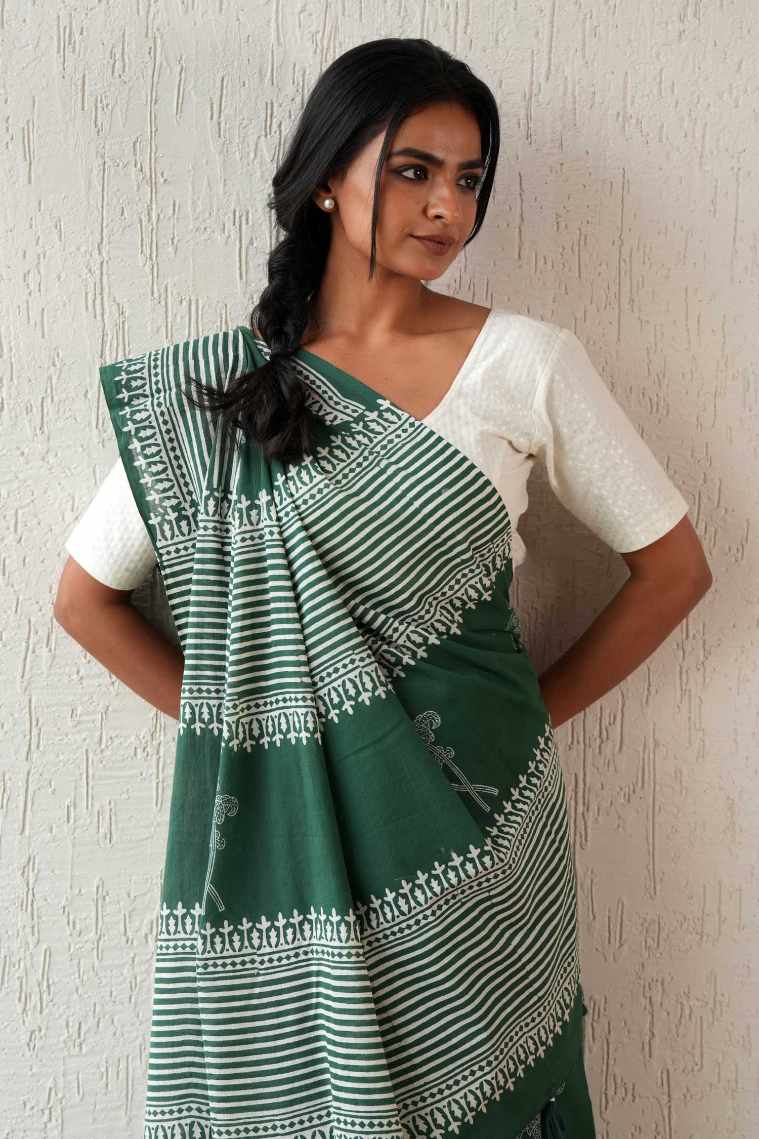 Heritage Aura - Hand Block Mul Cotton Saree - SootiSyahi