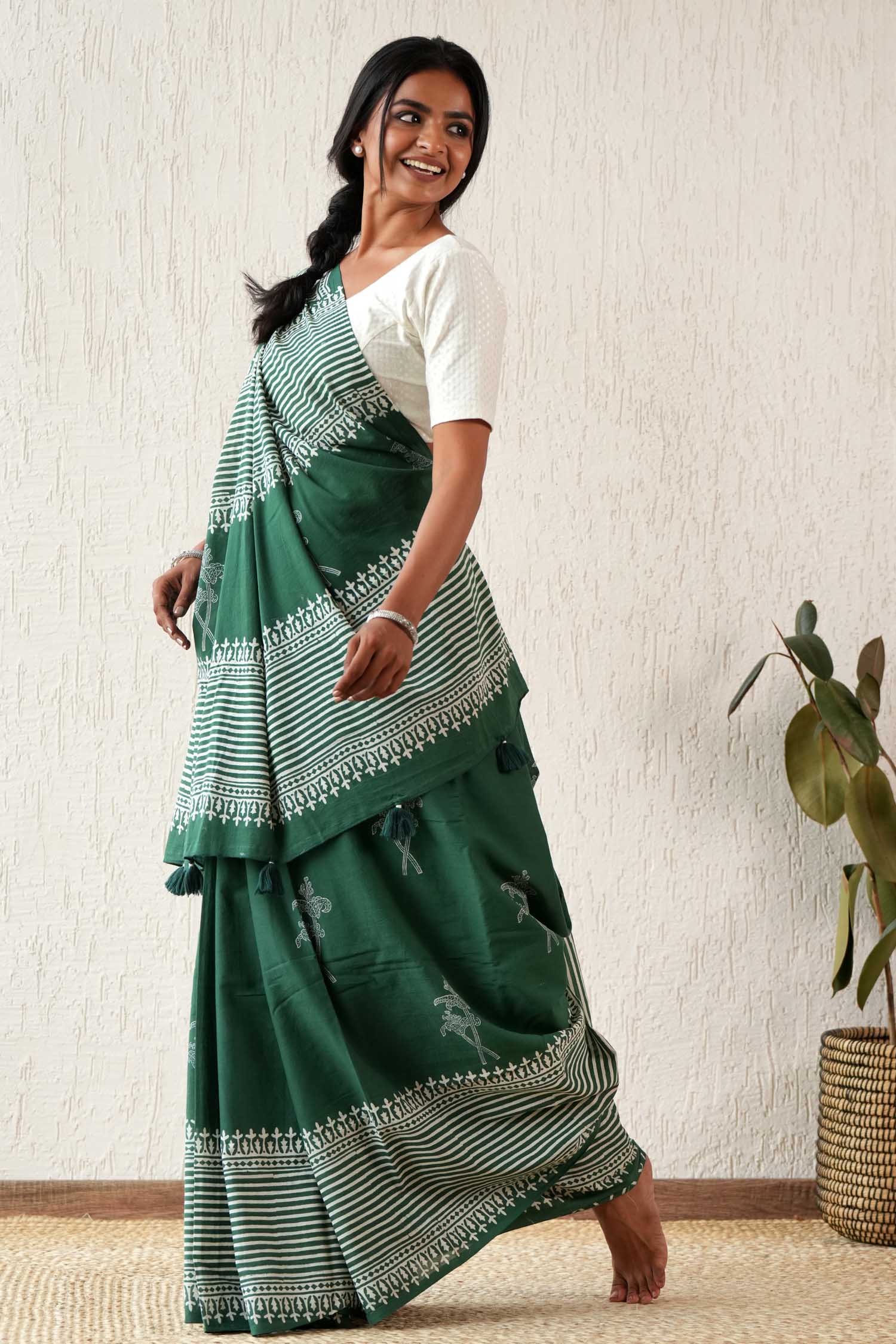 Heritage Aura - Hand Block Mul Cotton Saree - SootiSyahi