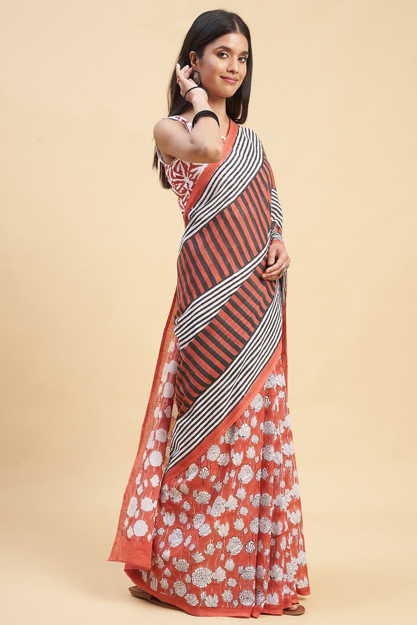 "Amaryllis Red'' Block Printed Cotton Saree - SootiSyahi