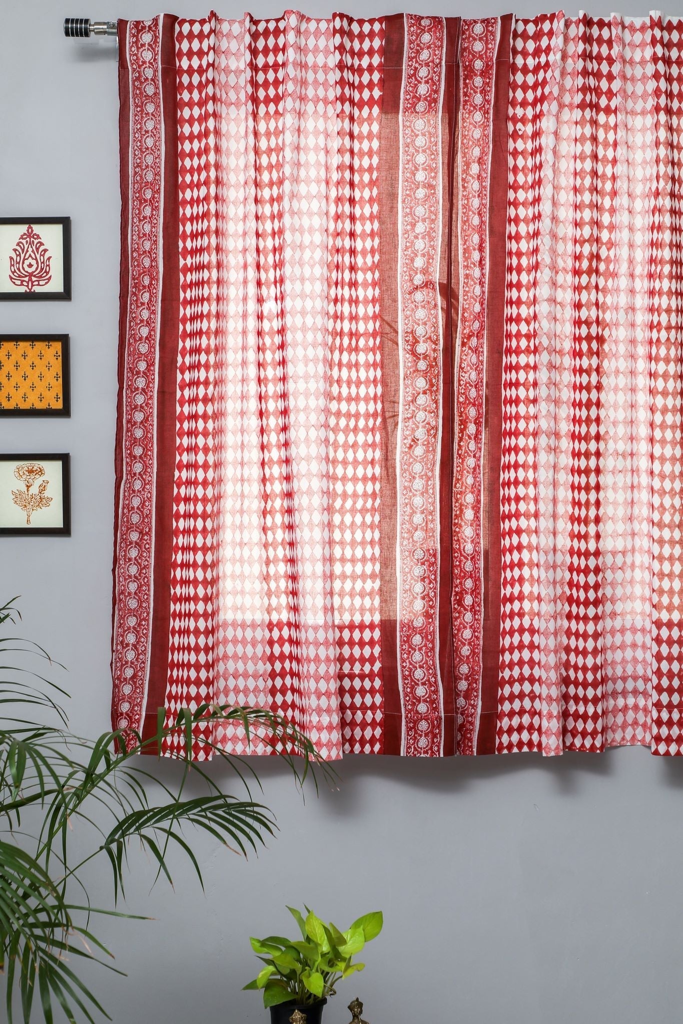 'Artistic Red Illusions' Handblock Printed Cotton Window Curtain - SootiSyahi