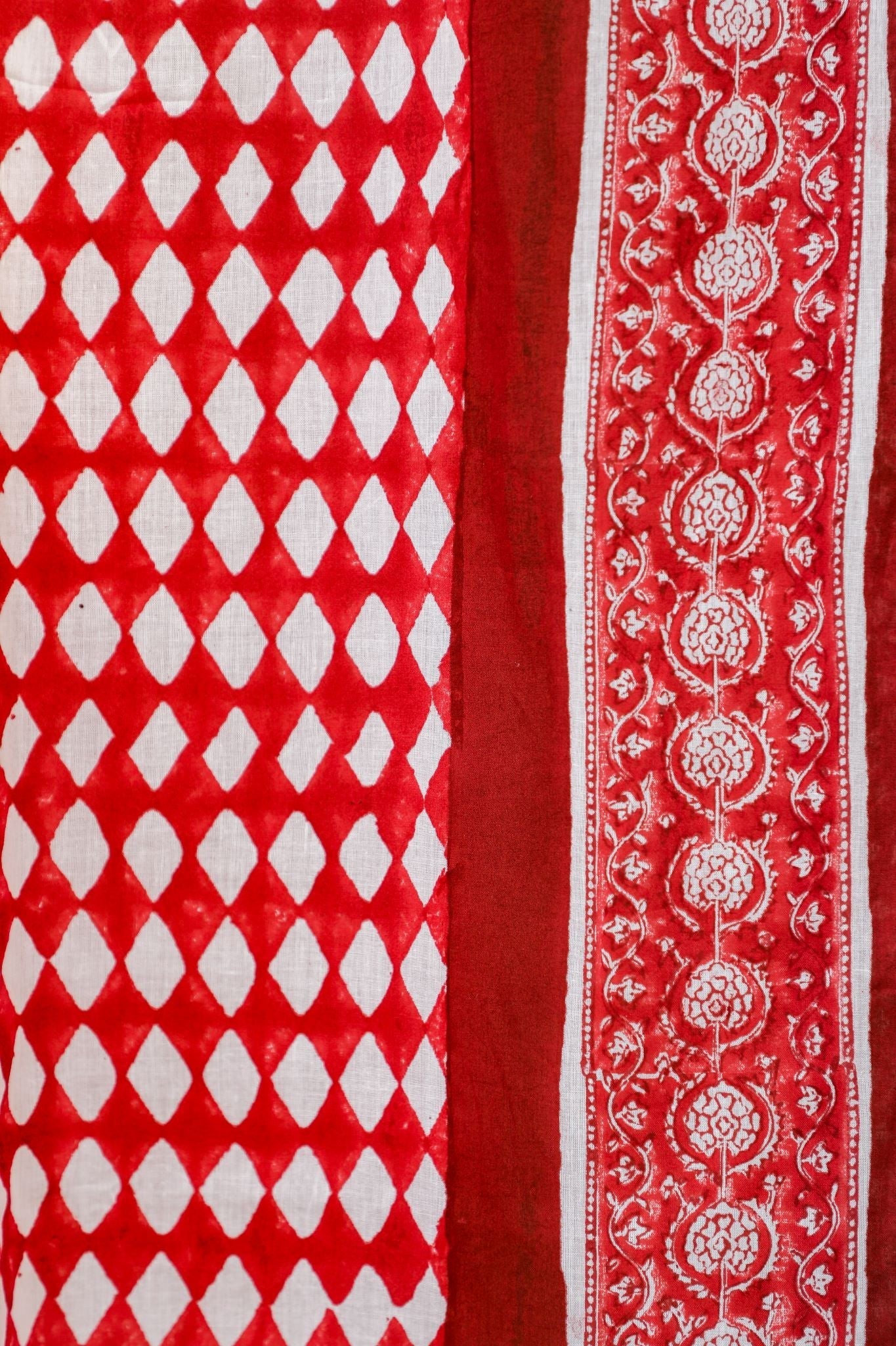 'Artistic Red Illusions' Handblock Printed Cotton Window Curtain - SootiSyahi