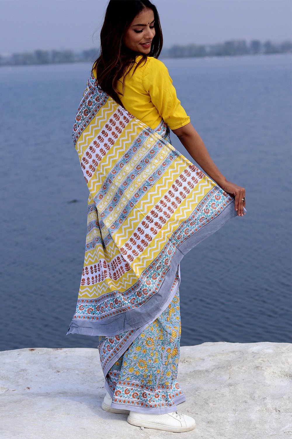 'COSMIC GRAY' HANDBLOCK PRINT MUL COTTON SRAEE - SootiSyahi