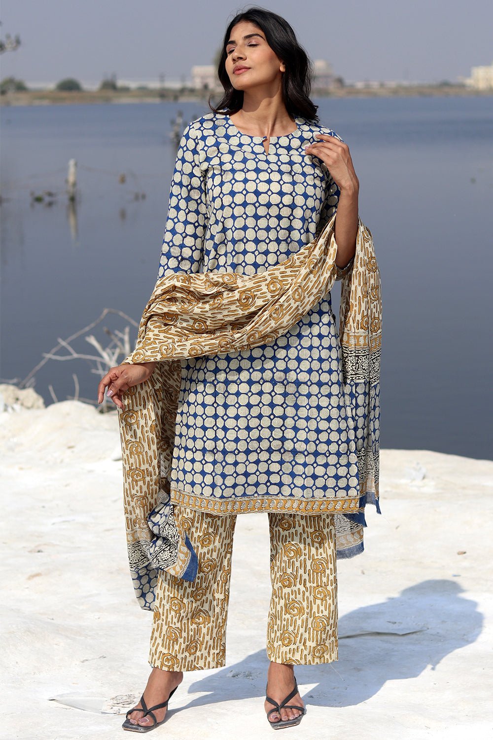 DAZZLE BLING Block Printed Salwar Suit Set - SootiSyahi