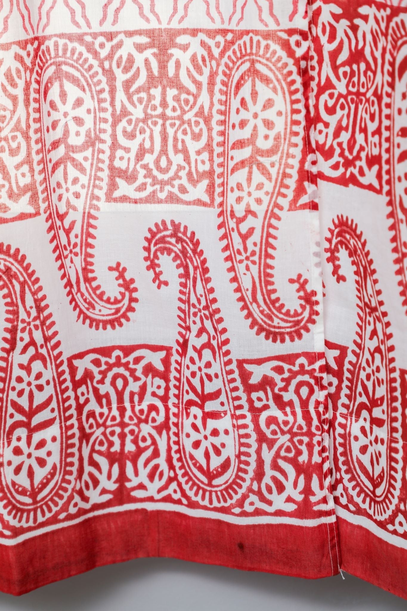 'Dazzling Rose' Handblock Printed Cotton Window Curtain - SootiSyahi