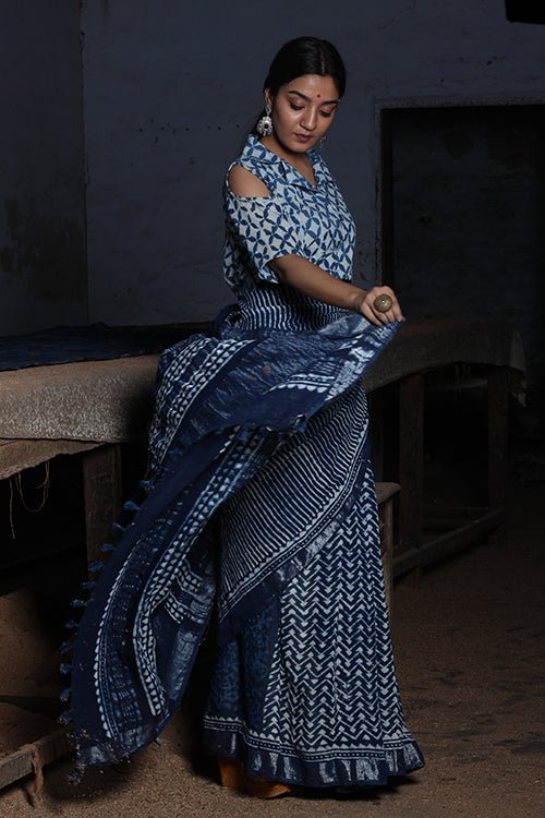 "Dotting on you" INDIGO DABU HANDBLOCK PRINT SLUB COTTON SAREE - SootiSyahi