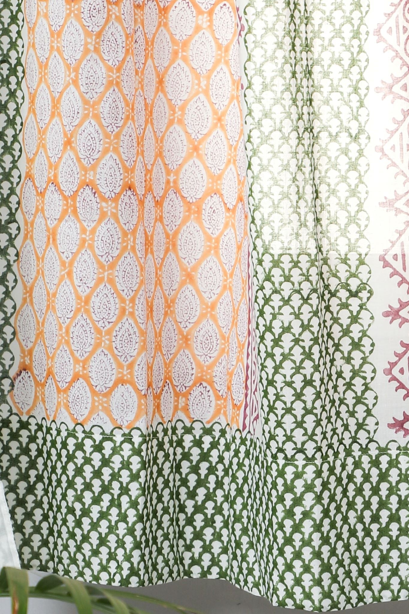 'East Meets West' Handblock Printed Cotton Window Curtain - SootiSyahi