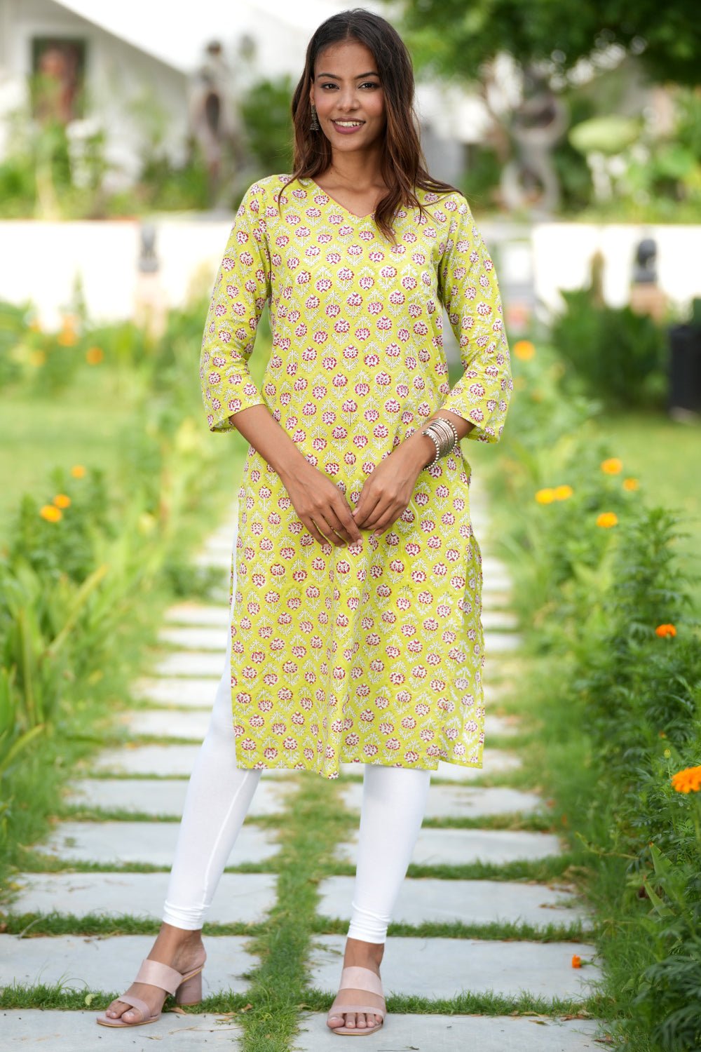 Fiery Green Haven Handblock Printed Cotton Kurti - SootiSyahi