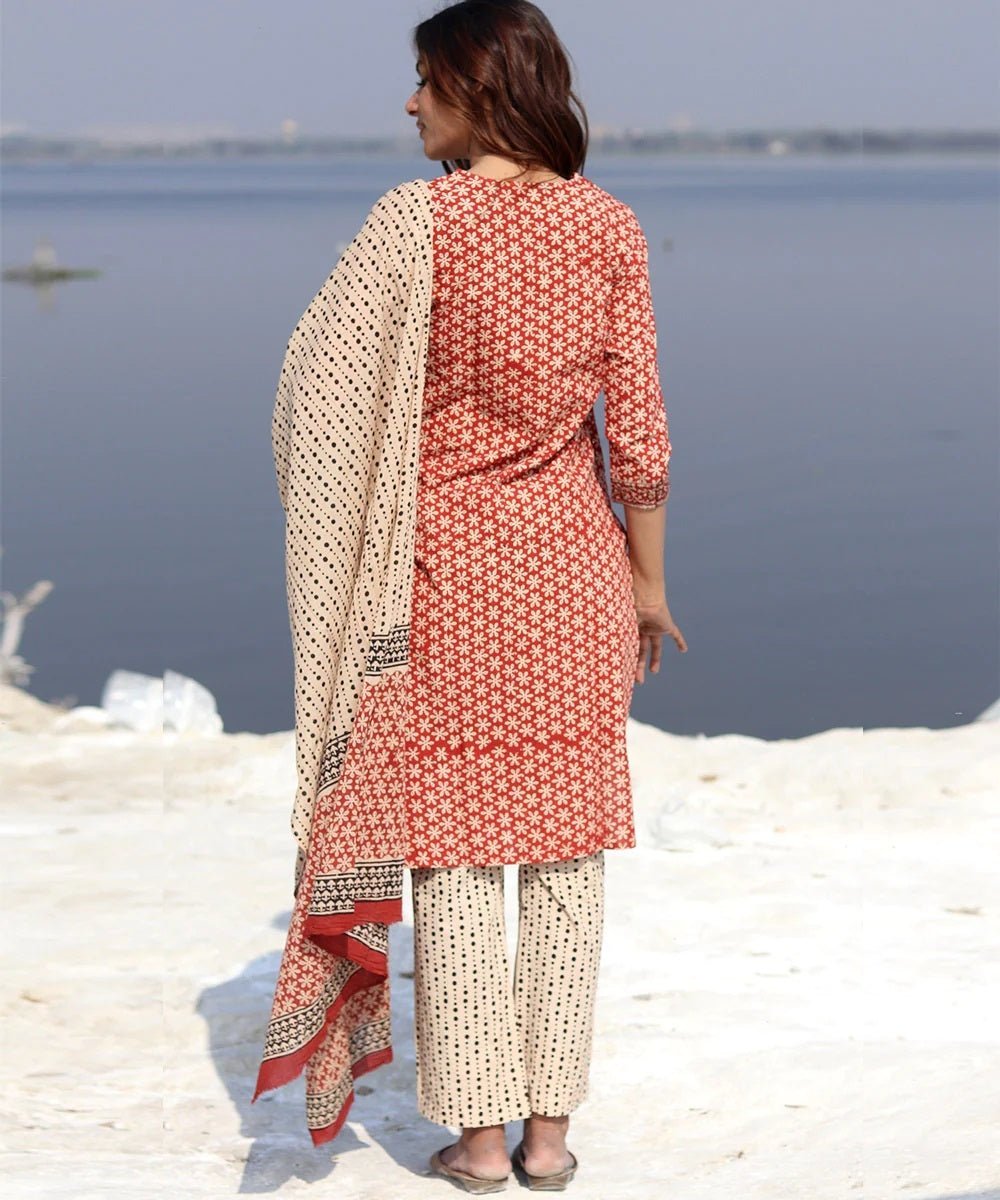 FUSION STARS BLOCK PRINTED SALWAR SUIT SET - SootiSyahi