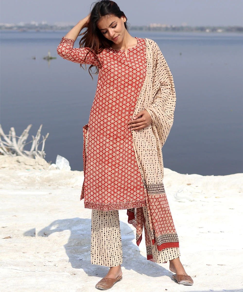 FUSION STARS BLOCK PRINTED SALWAR SUIT SET - SootiSyahi