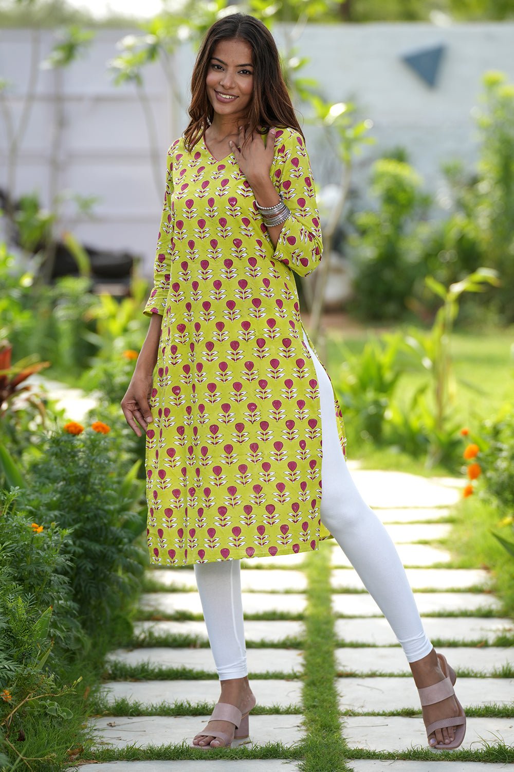 Garnet Garden Handblock Printed Cotton Kurti - SootiSyahi