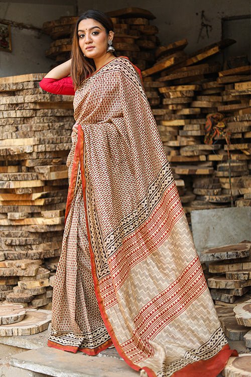 "GAVOTTE" BAGRU HANDBLOCKPRINT CHANDERI SILK SAREE - SootiSyahi