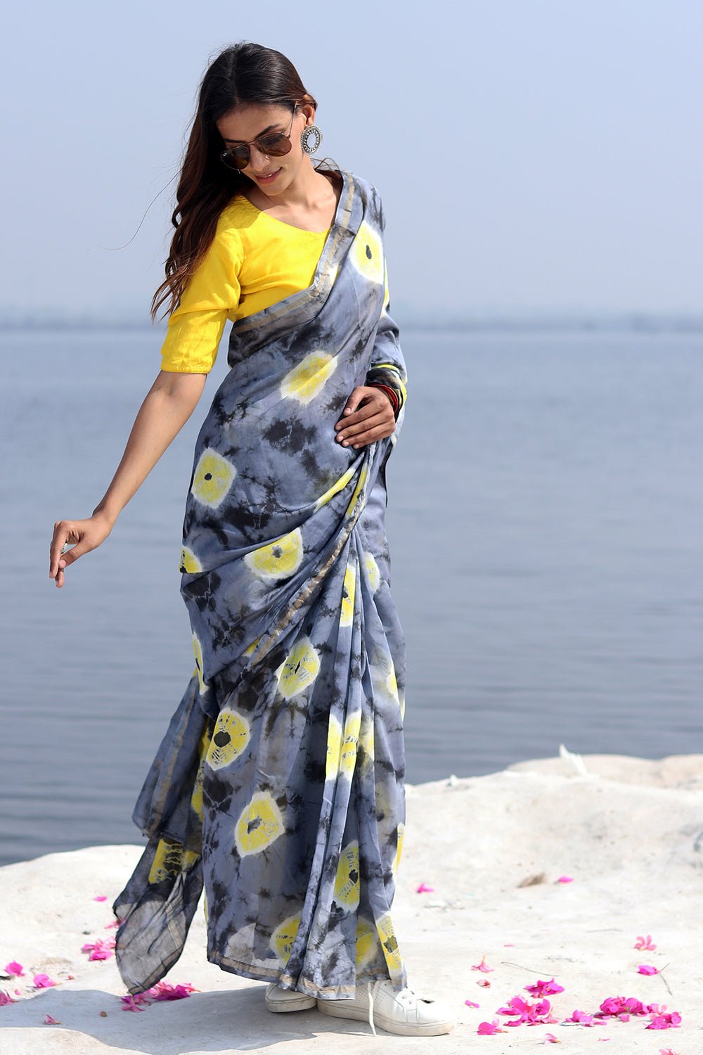"Gray Martini" Bandhni Chanderi Saree - SootiSyahi