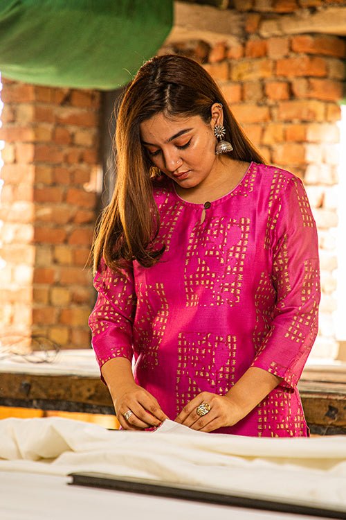 HANDBLOCK PRINTED CHANDERI SILK KURTI - SootiSyahi