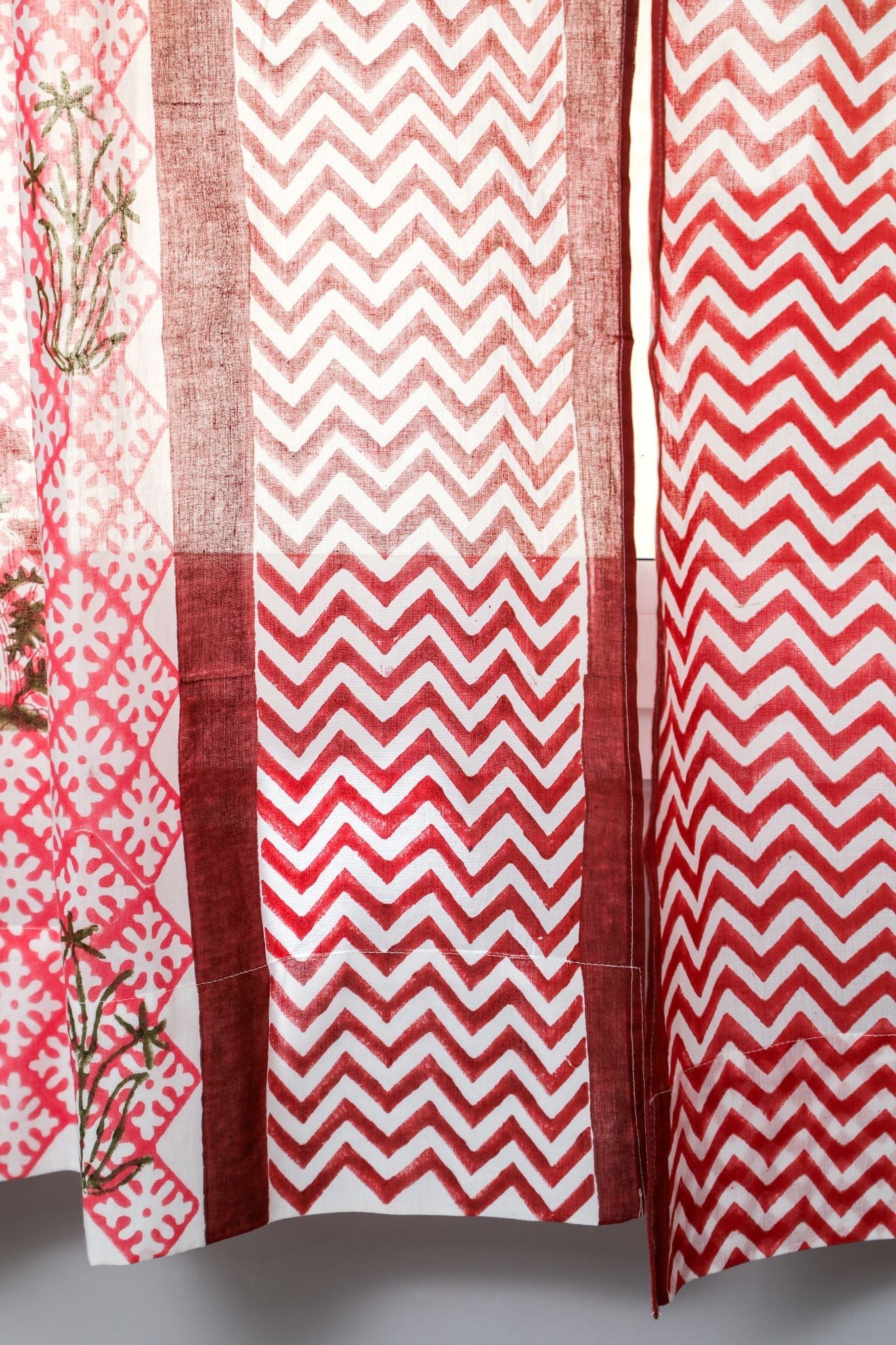 'Jade Rose' Handblock Printed Cotton Window Curtain - SootiSyahi