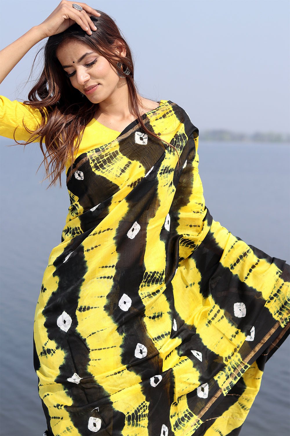 "Kaali Peeli" Bandhni Chanderi Saree - SootiSyahi