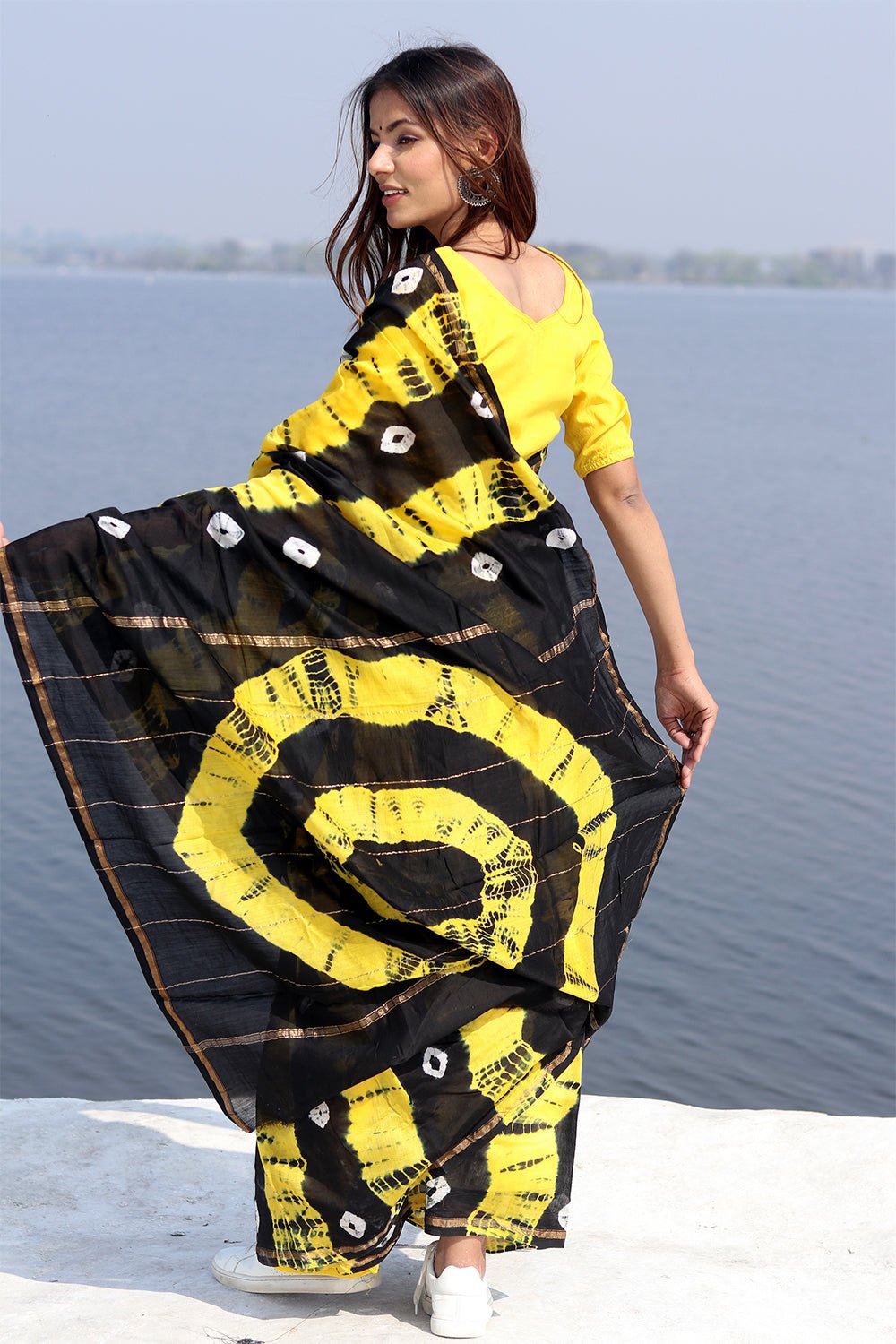 "Kaali Peeli" Bandhni Chanderi Saree - SootiSyahi