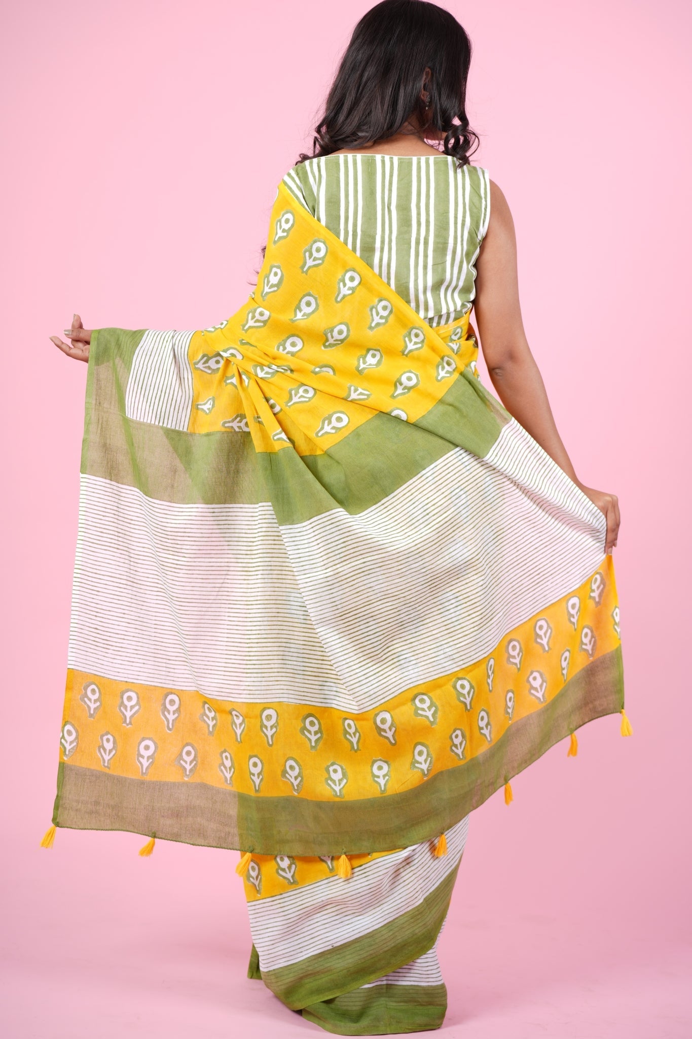 "Mandevilla Yellow" HANDBLOCK PRINT MUL COTTON SAREE - SootiSyahi