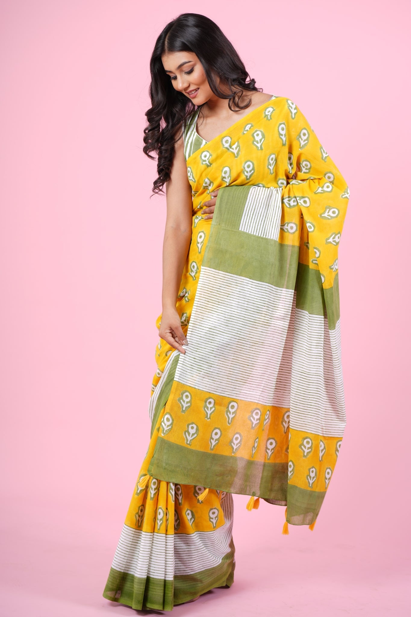 "Mandevilla Yellow" HANDBLOCK PRINT MUL COTTON SAREE - SootiSyahi