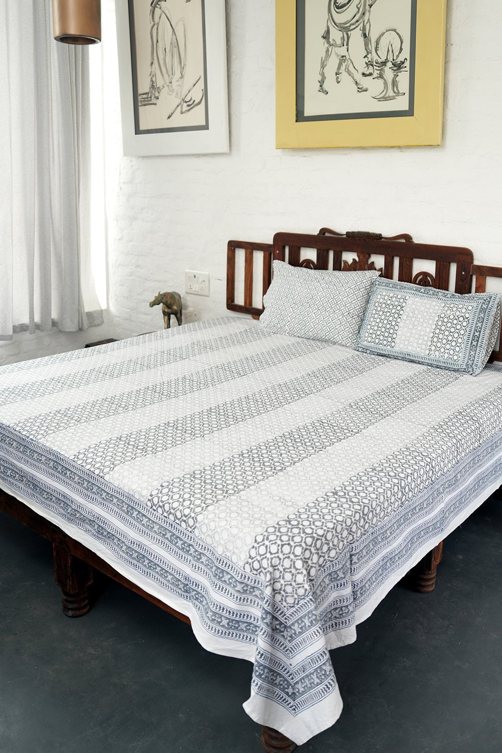 Misty Mirage Hand-Block Printed Bedsheet - SootiSyahi