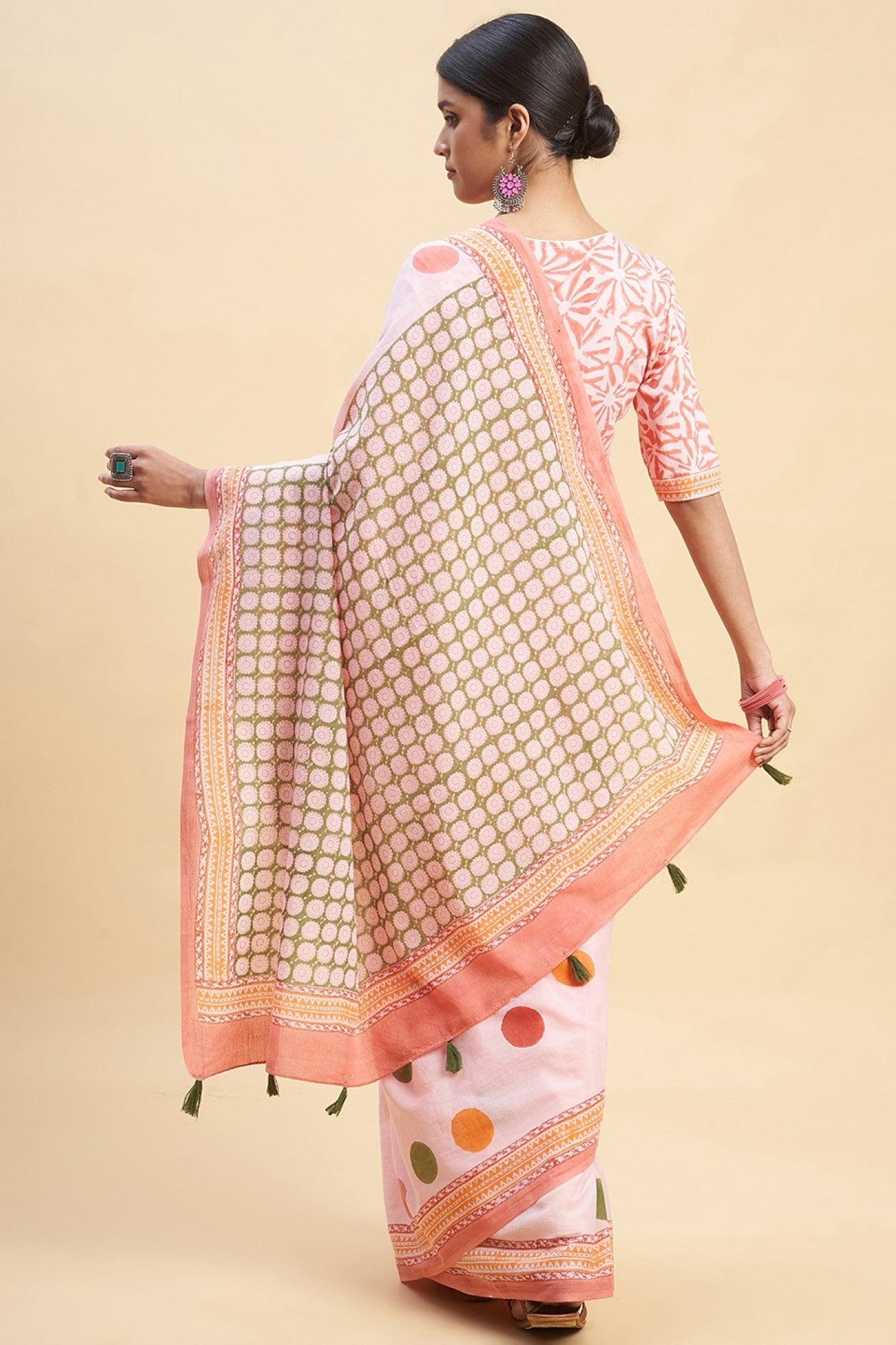 "Ocean Pink Pearls'' Block Printed Cotton Saree - SootiSyahi