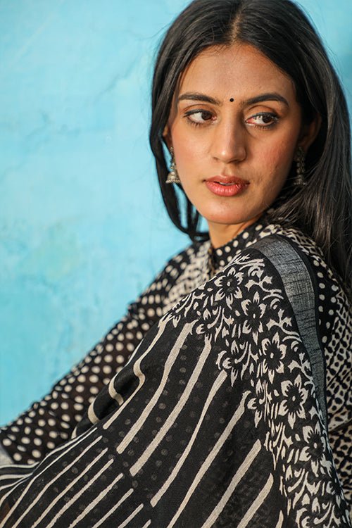 "SOLACE" CHUNA PATRI HANDBLOCK PRINT SLUB COTTON SAREE - SootiSyahi