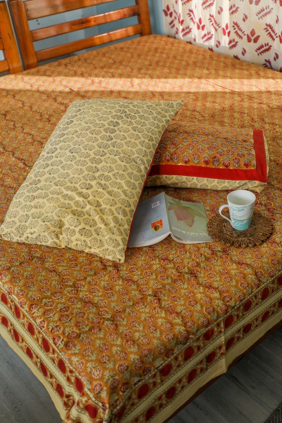 SootiSyahi 'Artistic Illusion' Handblock Printed Cotton Bedsheet - SootiSyahi