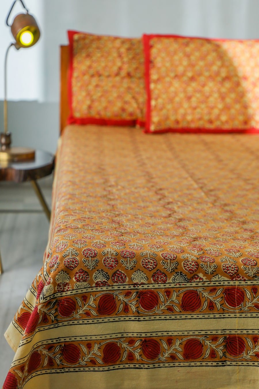 SootiSyahi 'Artistic Illusion' Handblock Printed Cotton Bedsheet - SootiSyahi