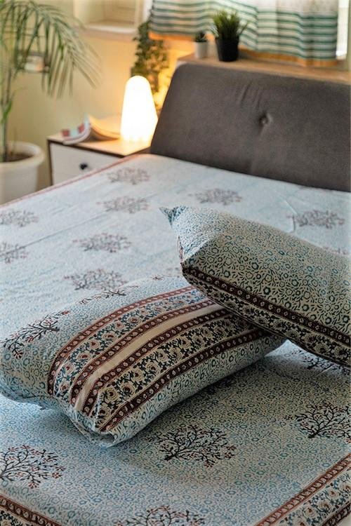 Sootisyahi 'Blue Bloom' Handblock Printed Cotton Bedsheet - SootiSyahi