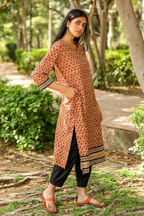 Sootisyahi 'Blushing Betel' Bagru Handblock Printed Pure Cotton Kurti - SootiSyahi