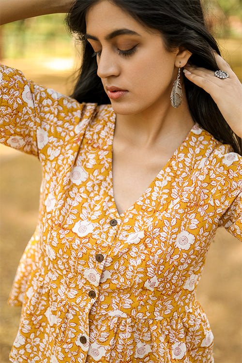 Sootisyahi 'Delighting Daffodils' Azofree Handblock Printed Pure Cotton Crop Top - SootiSyahi