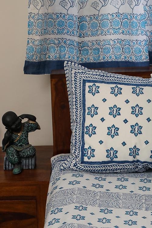 Sootisyahi 'Dream of Stars' Handblock Printed Cotton Bedsheet - SootiSyahi