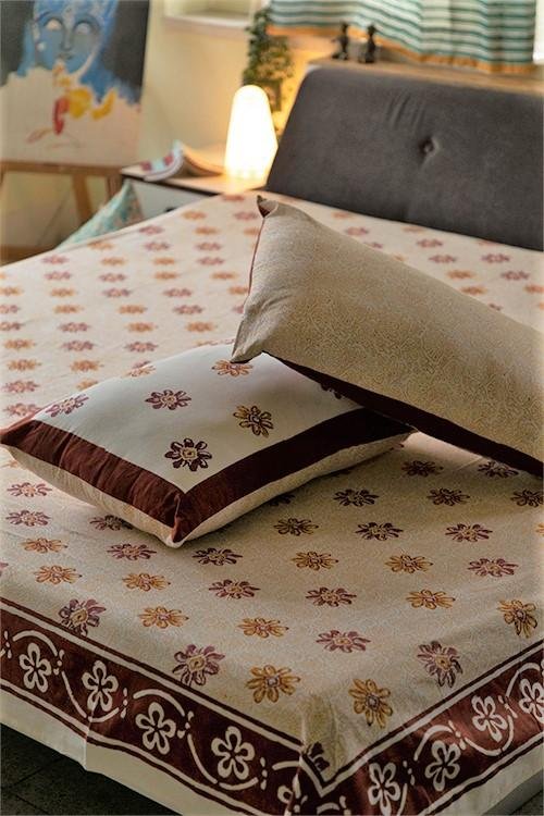 Sootisyahi 'Dreams of Sky' Handblock Printed Cotton Bedsheet - SootiSyahi