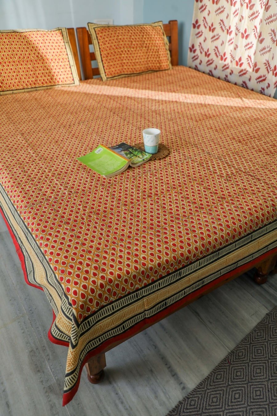 SootiSyahi 'Drop of colors' Handblock Printed Cotton Bedsheet - SootiSyahi