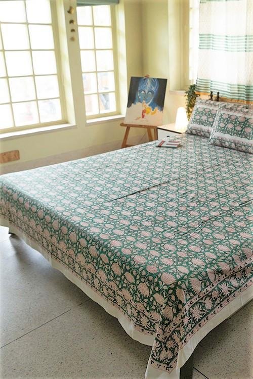 Sootisyahi 'First Blossom' Handblock Printed Cotton Bedsheet - SootiSyahi