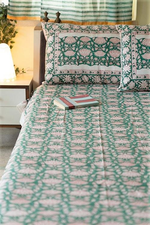 Sootisyahi 'First Blossom' Handblock Printed Cotton Bedsheet - SootiSyahi