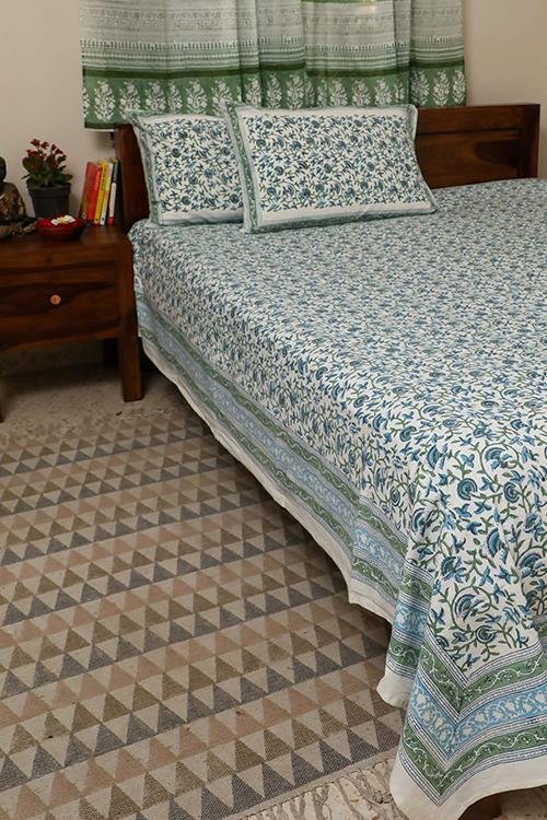 Sootisyahi 'Floral Blue' Handblock Printed Cotton Bedsheet - SootiSyahi